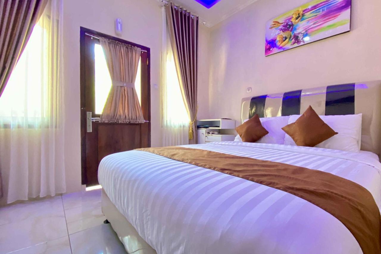 Homestay Banteng Adventure Dieng Mitra Reddoorz Diyeng Exterior photo